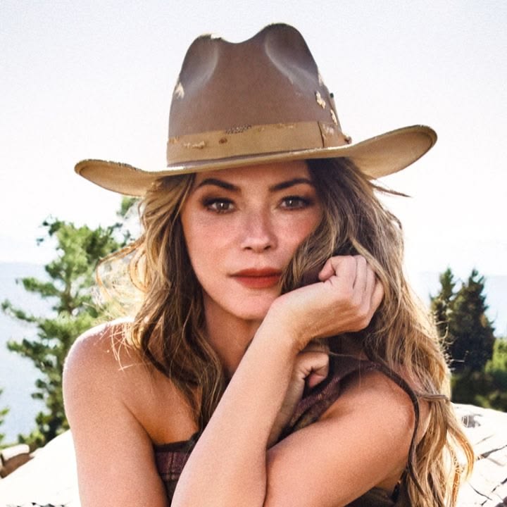 Portrait of Shania Twain