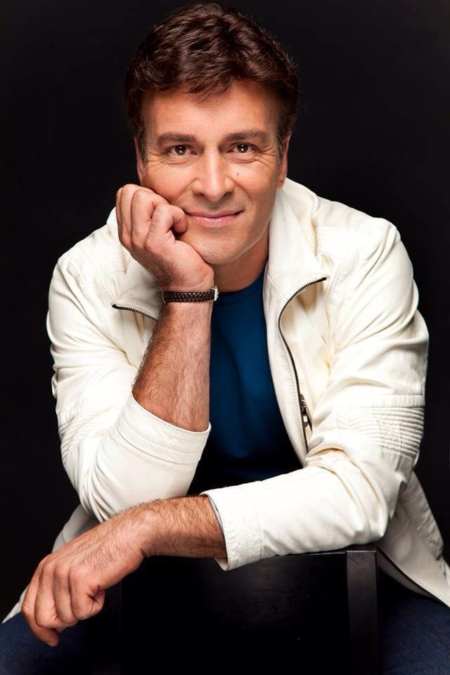 Portrait of Tony Carreira